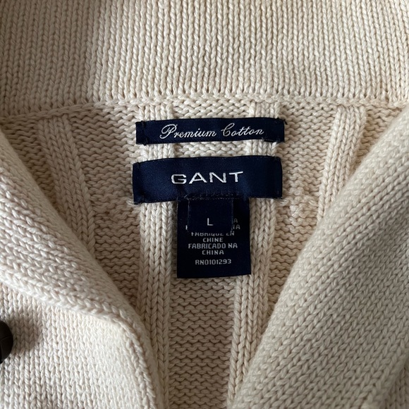 GANT Chunky Shawl Collar Cable Knit Cotton Cardigan - Picture 4 of 7